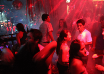 Multas de hasta 900 mil pesos a quien celebre fiestas en Coahuila