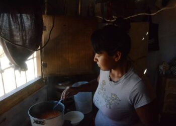 "No alcanza para comprar para todos", así sobreviven en Chihuahua