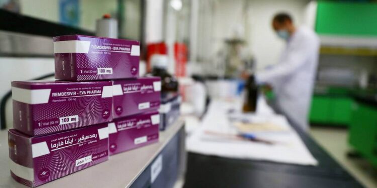 Ordena AMLO fast track para medicamentos y vacunas del extranjero