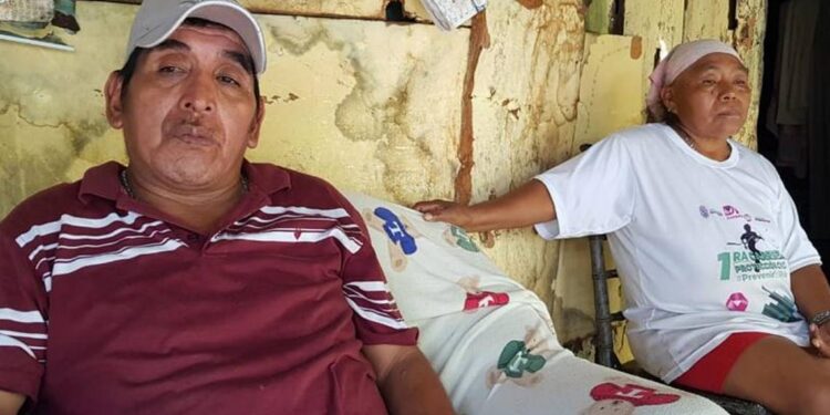 Pandemia por Covid-19 agrava más la situación económica de José y Julia