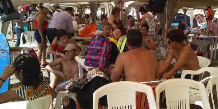 Preocupa a Astudillo repunte de Covid en CDMX ante la llegada de turistas a Acapulco