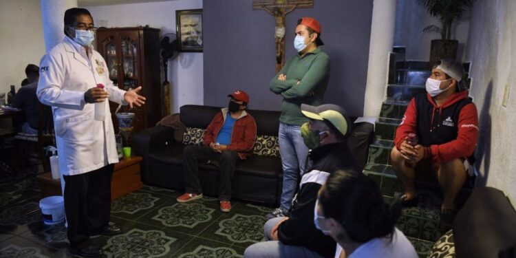 Reuniones de hasta 10 personas en espacios cerrados, acuerda la CDMX con hoteleros