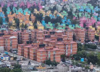 Aprueban que trabajadores accedan a créditos de Infonavit e ISSSTE sin intermediarios