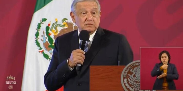 Diálogo sobre reforma a outsourcing no está roto: AMLO