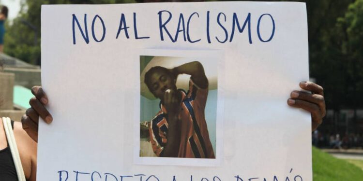 Diputados aprueban castigar hasta con 4 años de cárcel el odio racial