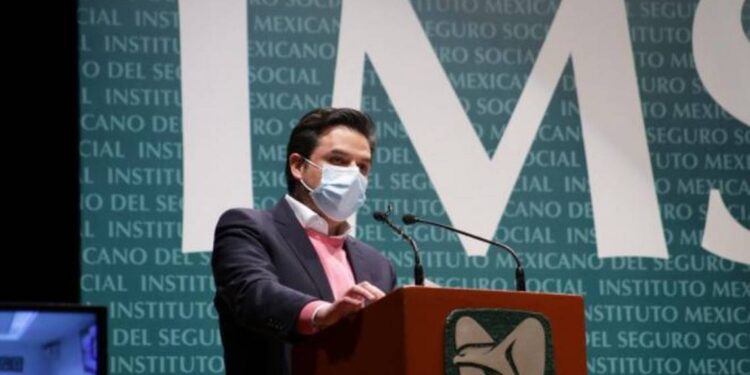 Director del IMSS pide "darle un respiro" a personal médico cuidándonos ante Covid-19