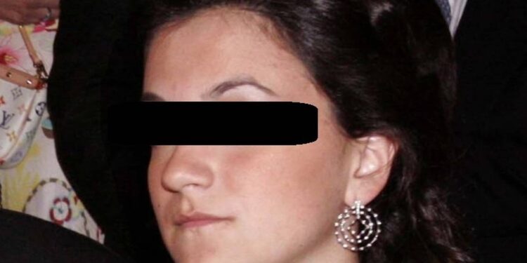 Giran orden de aprehensión contra hermana de exdirector de Pemex