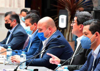 Gobernadores de Alianza Federalista quieren sus propias vacunas