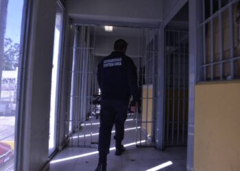 Israel Vallarta acusa que es torturado en penal de Michoacán