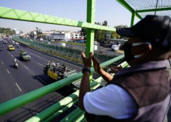 Llevan vacuna contra coronavirus por ruta “imperfecta”