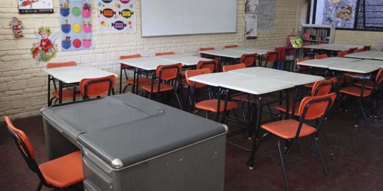 Más de 17 mil alumnos se quedan sin calificaciones en La Laguna