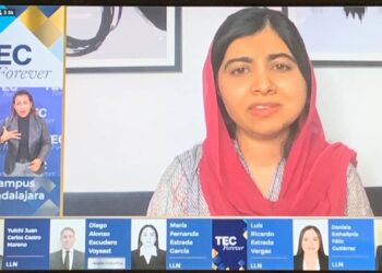 Más de 20 millones de niñas están en riesgo de dejar de estudiar por la pandemia, advierte Malala