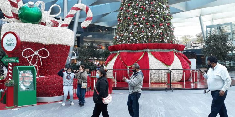 Mexicanos gastarán 750 pesos menos en regalos