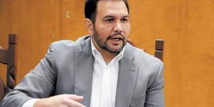 No le tengo miedo al "gobernadorzuelo" Javier Corral: senador Pérez Cuéllar