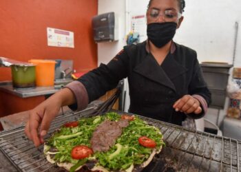 Oaxaqueñas no dejan morir sus sueños pese al Covid-19