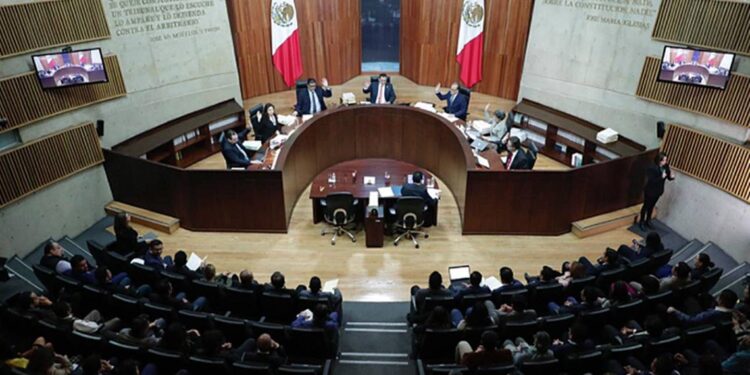 Partidos sí tendrán que tener paridad de género en candidaturas: TEPJF