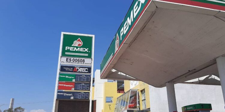 Profeco clausura gasolinera en Morelia por robo de combustible