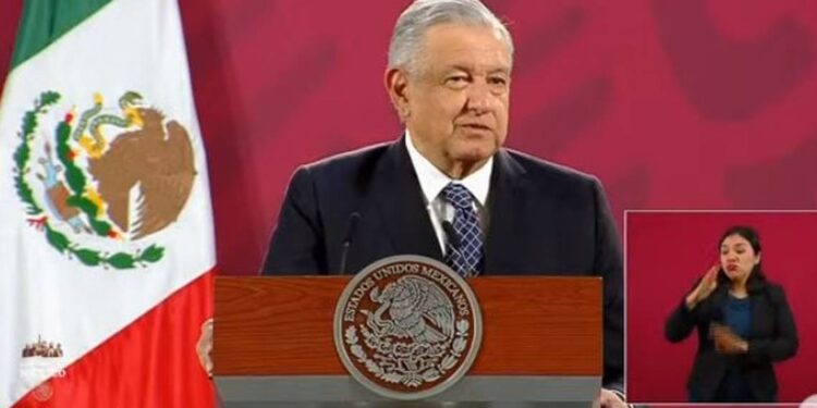 Quisieran debacle de CFE con apagón: AMLO acusa a conservadores de hacer escándalo