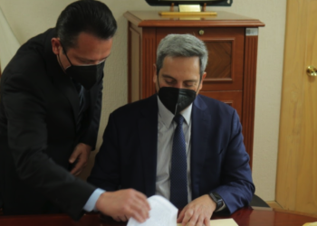 Ratifica FGE desafuero senador Pérez Cuéllar por nómina secreta