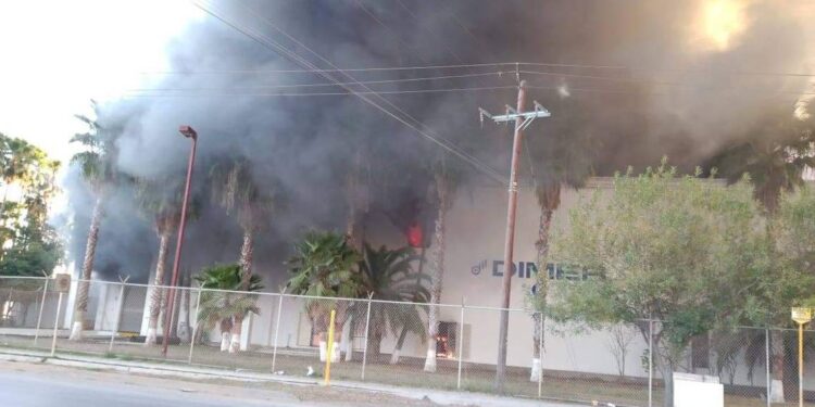 Reportan saldo blanco tras incendio en maquiladora de Reynosa