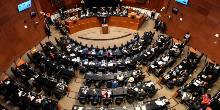 Senado de México aprueba reforma de ley que regula actividad de agentes extranjeros