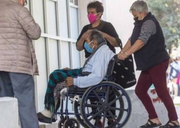 Senadoras panistas califican de inepto al Gobierno en manejo de pandemia