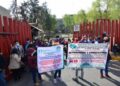 Trabajadores de telebachilleratos de Chiapas bloquean accesos a Cámara de Diputados