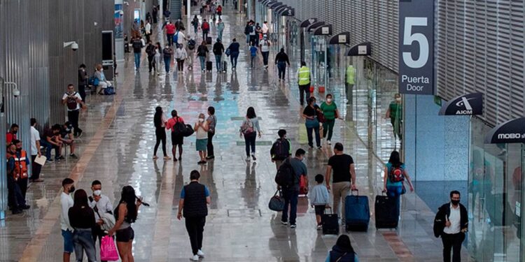 AICM, afectado por Covid-19; más de la mitad del tráfico cayó en 2020 - Noticias, Deportes, Gossip, Columnas