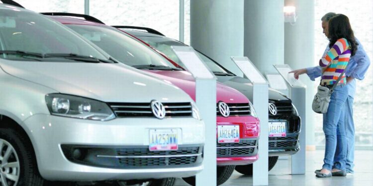 Concesionarios automotrices recortan más de 8 mil 300 plazas por pandemia - Noticias, Deportes, Gossip, Columnas