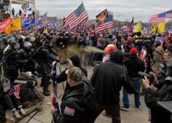 Consulado alerta a mexicanos por toque de queda en Washington - Noticias, Deportes, Gossip, Columnas