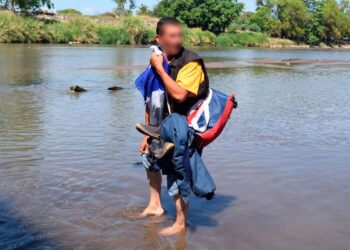 'Coyotes' elevan costos a migrantes para el paso en la frontera sur - Noticias, Deportes, Gossip, Columnas