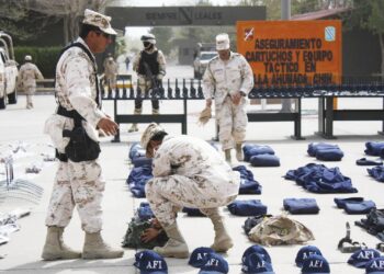 Decomisan más de 13 mil prendas tácticas de fuerzas de seguridad - Noticias, Deportes, Gossip, Columnas