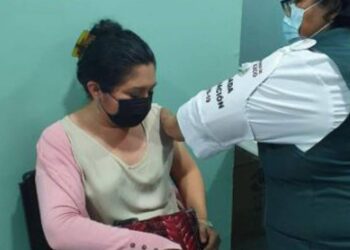 Inicia aplicación de vacuna contra Covid-19 a maestros de Campeche - Noticias, Deportes, Gossip, Columnas