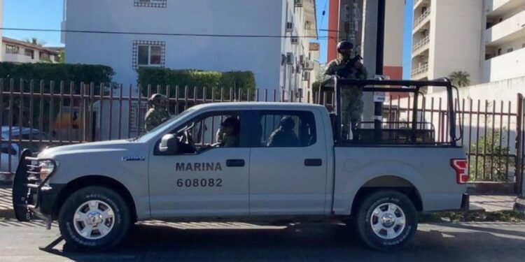 Realizan operativo en Puerto Vallarta sobre caso del exgobernador Sandoval - Noticias, Deportes, Gossip, Columnas