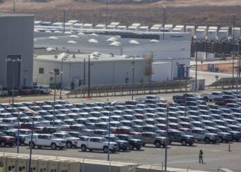 Secretaría de Economía permite a 12 automotrices adaptarse a reglas del T-MEC - Noticias, Deportes, Gossip, Columnas