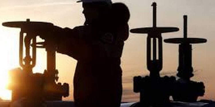 Sindicato petrolero amenaza con huelga para pago de prestaciones - Noticias, Deportes, Gossip, Columnas