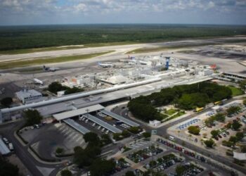 Tránsito en aeropuerto de Cancún cae más de la mitad en 2020 - Noticias, Deportes, Gossip, Columnas