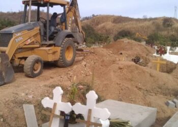 Víctimas de Covid saturan panteón El Palmar en Acapulco - Noticias, Deportes, Gossip, Columnas