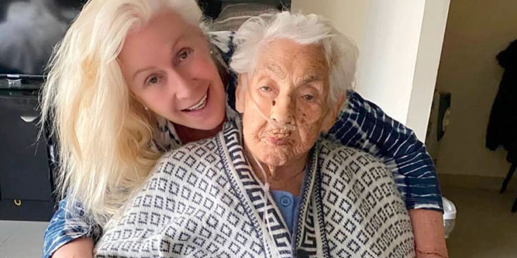 Laura Zapata y Eva Mange