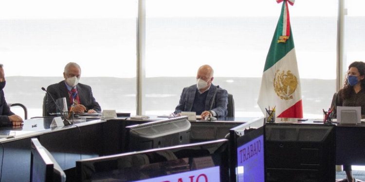Aeroméxico y sobrecargos logran acuerdo para reestructuración temporal - Noticias, Deportes, Gossip, Columnas