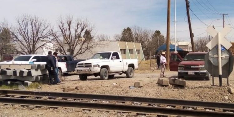 Campesinos de Chihuahua mantienen vías de tren tomadas en protesta contra CFE - Noticias, Deportes, Gossip, Columnas