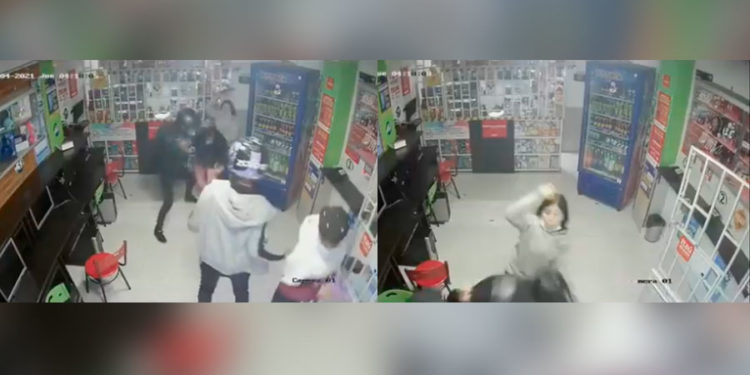 Niña se defendió con machete