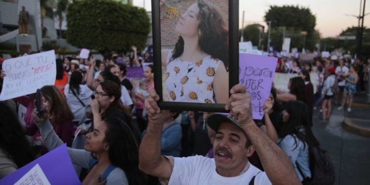 Pie de Nota | El Covid es machista - Noticias, Deportes, Gossip, Columnas