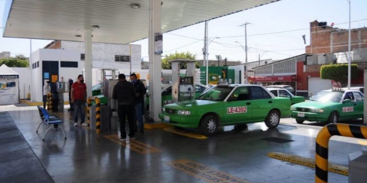 Reabastecen al Bajío de combustible ante escasez de gas - Noticias, Deportes, Gossip, Columnas