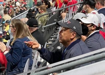 Separan al coordinador del ISEM tras asistir al Super Bowl - Noticias, Deportes, Gossip, Columnas