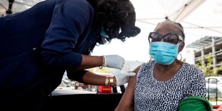 Ante espera, se van a EU para vacunarse - Noticias, Deportes, Gossip, Columnas