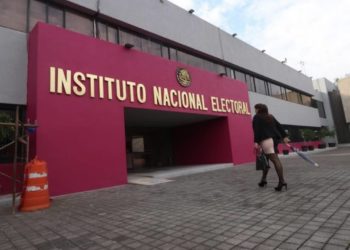 Pide senador Batres que INE rompa "cordón umbilical" con PRI, PAN y PRD - Noticias, Deportes, Gossip, Columnas