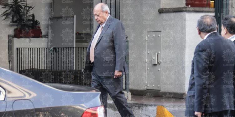 Romero Deschamps quería sobrevivir el sexenio de AMLO para volver a ser líder: Petromex - Noticias, Deportes, Gossip, Columnas