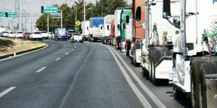 Transportistas piden apoyos y estímulos para comprar más camiones - Noticias, Deportes, Gossip, Columnas