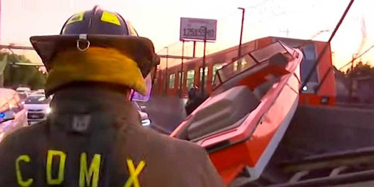 Lancha estrella contra Metro